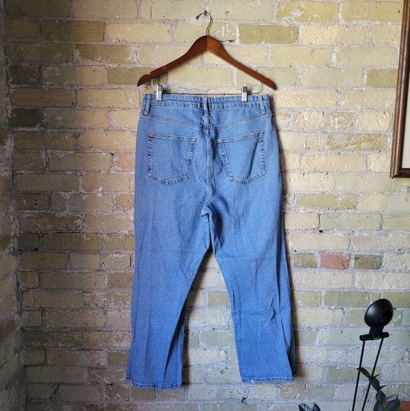 Urban Outfitters BDG Straight Kick High Rise Jeans Size 33 - Picture 3 of 7